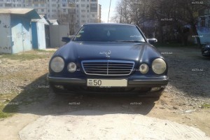 Mercedes E 240 2001