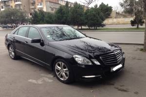 Mercedes E 200 