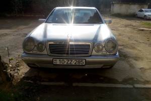 Mercedes E 280 