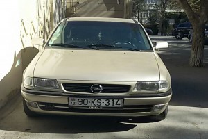 Opel Astra 