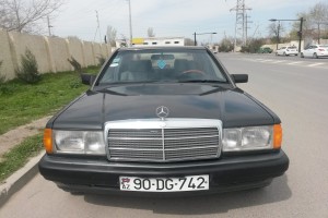 Mercedes 190 1990