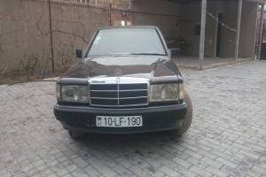 Mercedes 190 