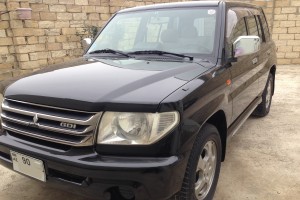 Mitsubishi Pajero iO 2002